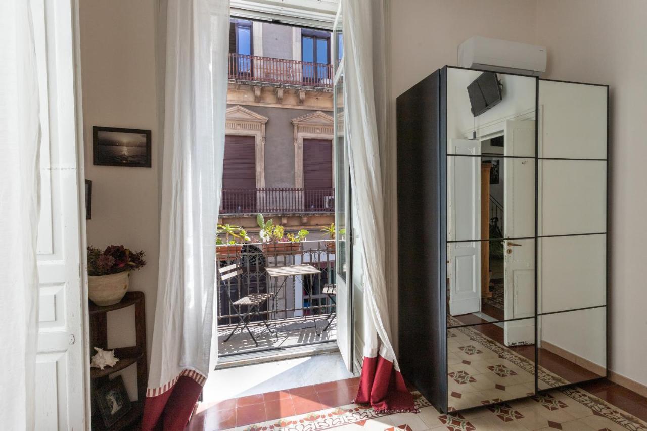 Zefiro Rooms Catane Extérieur photo